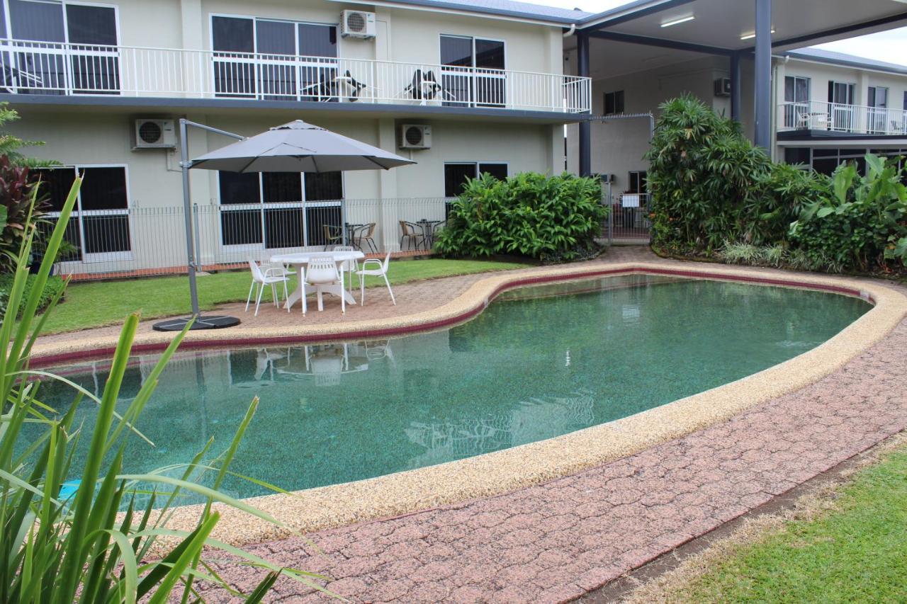 Barrier Reef Motel Innisfail Bagian luar foto