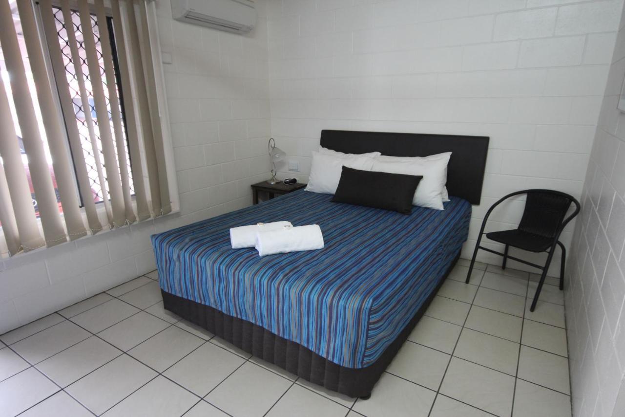 Barrier Reef Motel Innisfail Bagian luar foto